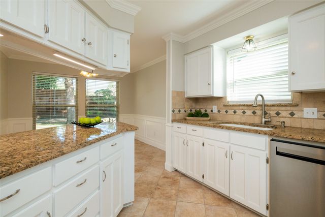 5 Llano Drive, Trophy Club, TX 76262