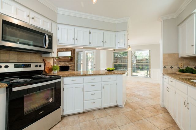5 Llano Drive, Trophy Club, TX 76262