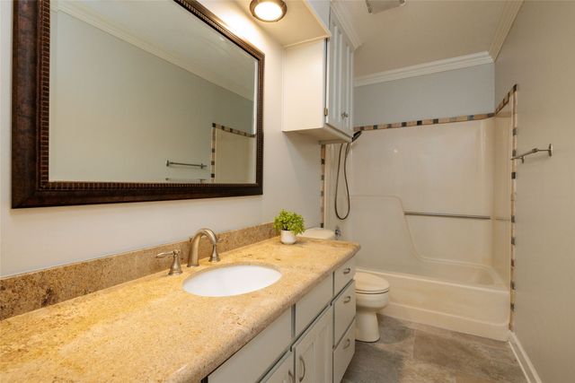 5 Llano Drive, Trophy Club, TX 76262