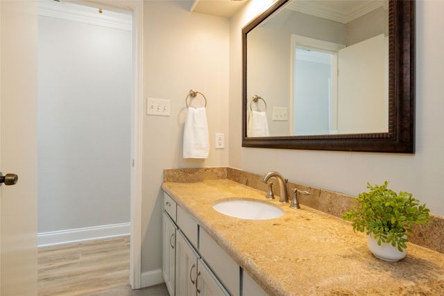 5 Llano Drive, Trophy Club, TX 76262