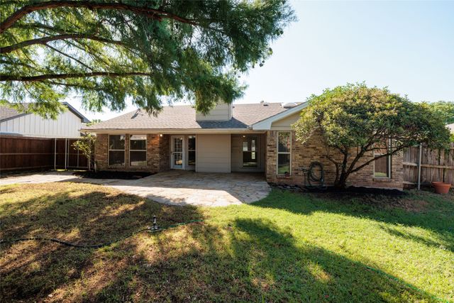 5 Llano Drive, Trophy Club, TX 76262