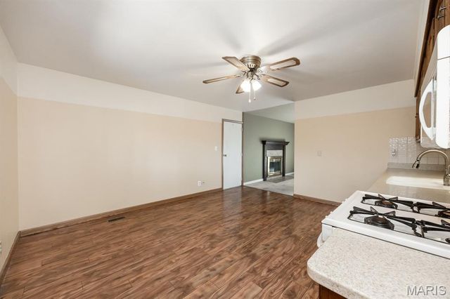 1205 Salem Drive, Belleville, IL 62221