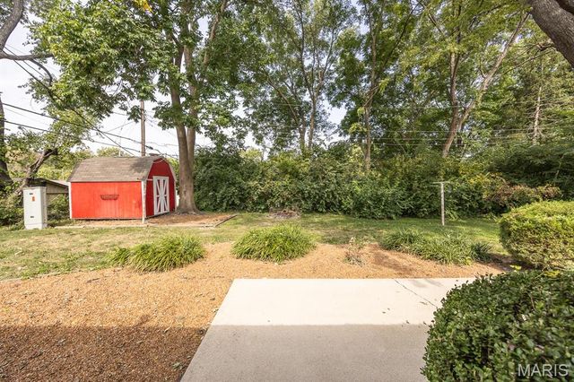 1205 Salem Drive, Belleville, IL 62221