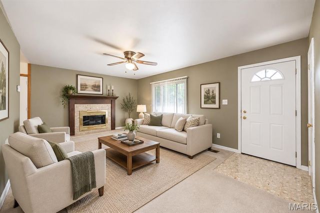 1205 Salem Drive, Belleville, IL 62221
