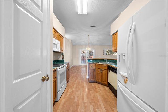 1902 ASHLEY OAKS COURT, St Cloud, FL 34771