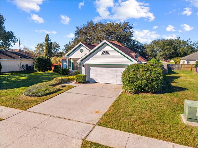 1902 ASHLEY OAKS COURT, St Cloud, FL 34771