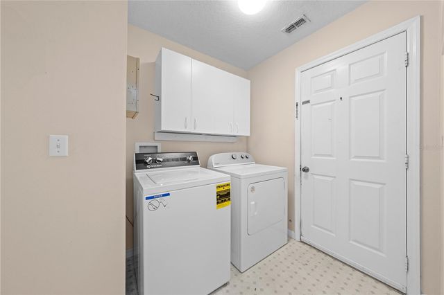 1902 ASHLEY OAKS COURT, St Cloud, FL 34771