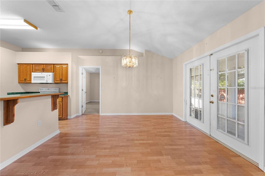 Image 13 of property listing at 1902 ASHLEY OAKS COURT, St Cloud, FL 34771