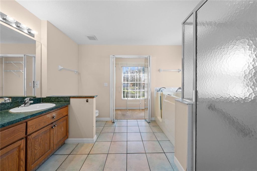 Image 27 of property listing at 1902 ASHLEY OAKS COURT, St Cloud, FL 34771