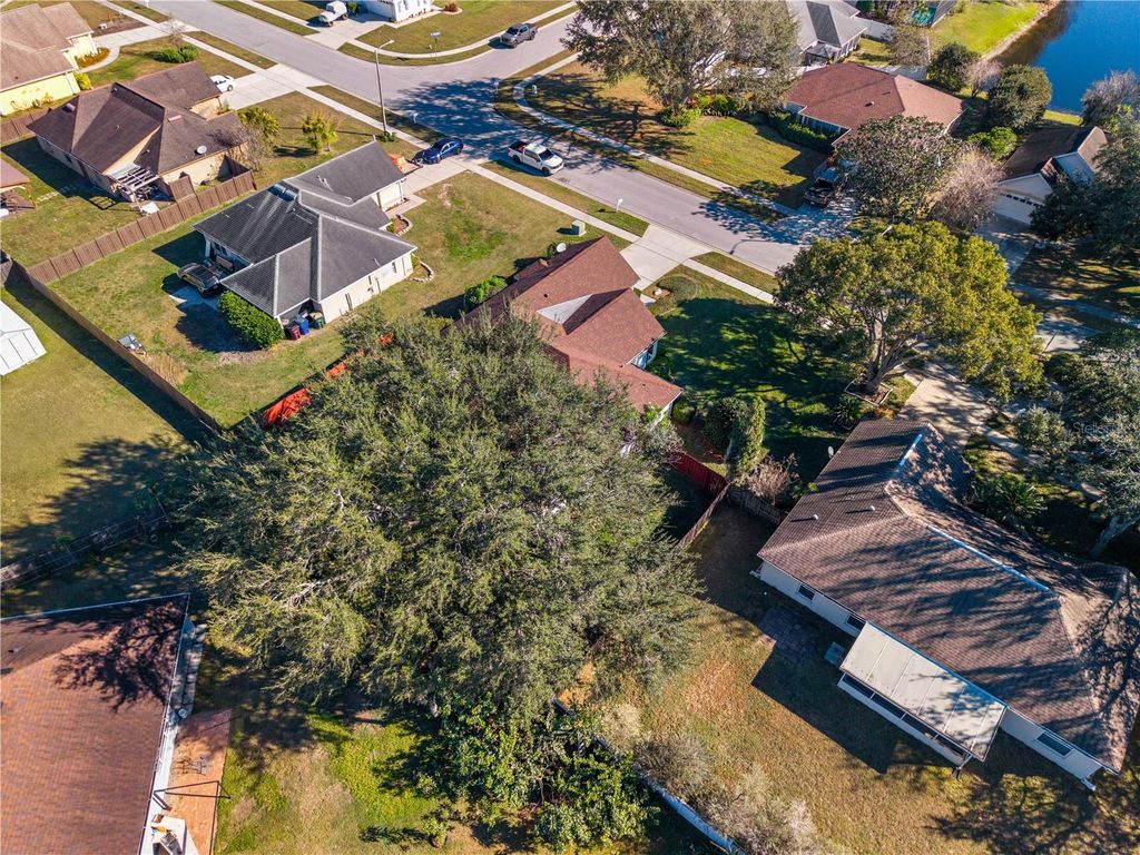 Image 48 of property listing at 1902 ASHLEY OAKS COURT, St Cloud, FL 34771