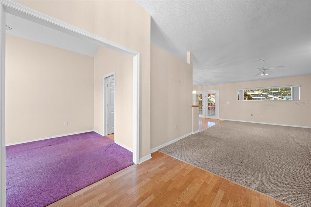 Image 9 of property listing at 1902 ASHLEY OAKS COURT, St Cloud, FL 34771