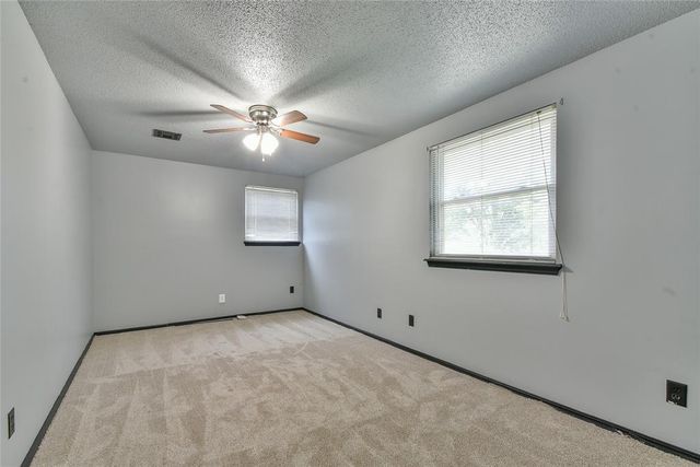 3900 Overland Drive, Del City, OK 73115