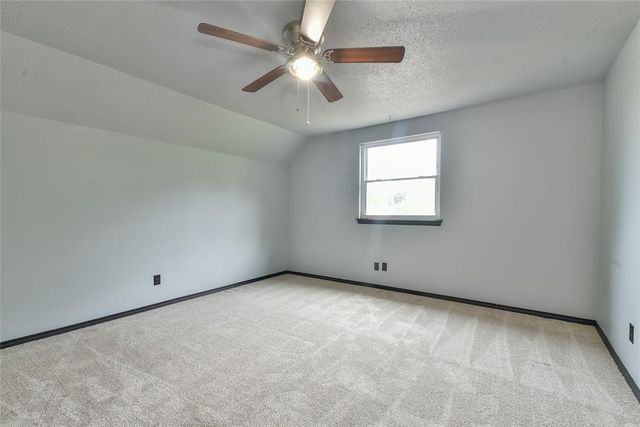 3900 Overland Drive, Del City, OK 73115