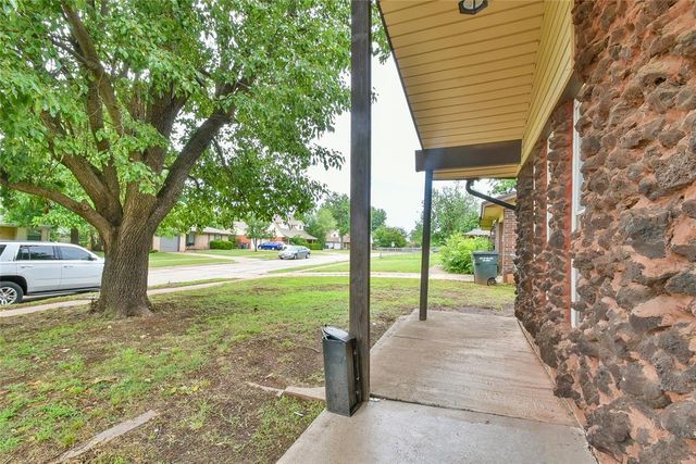 3900 Overland Drive, Del City, OK 73115