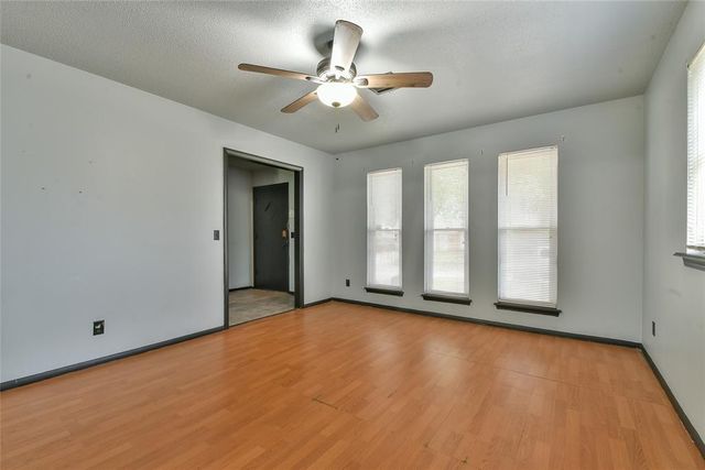 3900 Overland Drive, Del City, OK 73115
