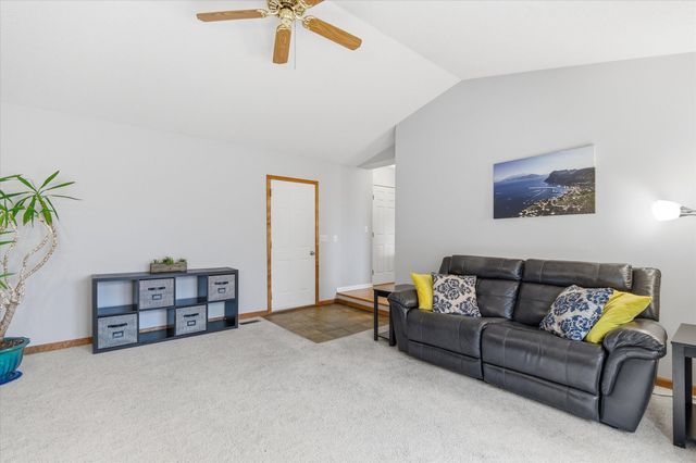 1380 S Hidden Creek Drive, Saline, MI 48176