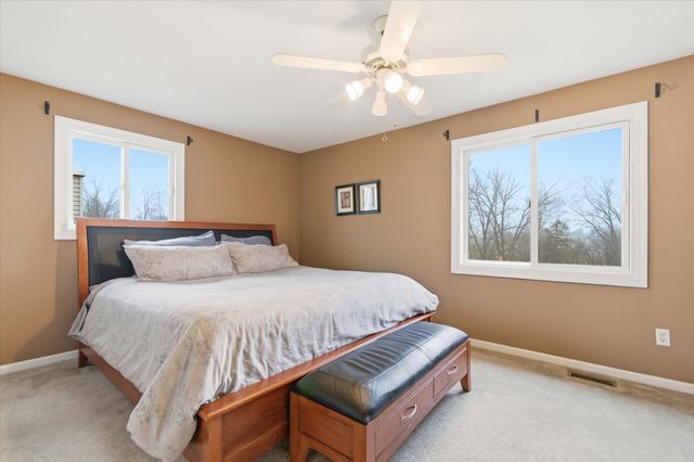 1380 S Hidden Creek Drive, Saline, MI 48176