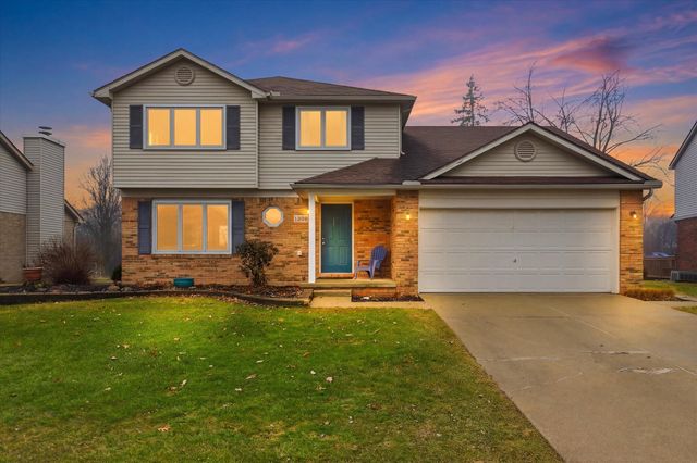 1380 S Hidden Creek Drive, Saline, MI 48176