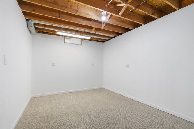 1380 S Hidden Creek Drive, Saline, MI 48176