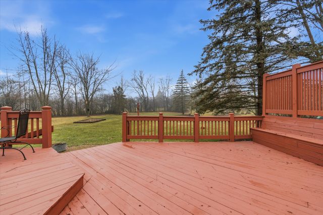 1380 S Hidden Creek Drive, Saline, MI 48176