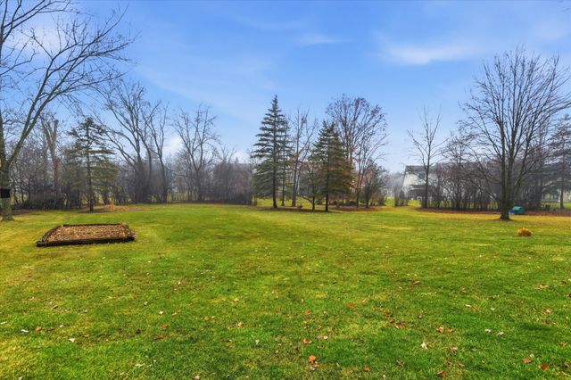 1380 S Hidden Creek Drive, Saline, MI 48176