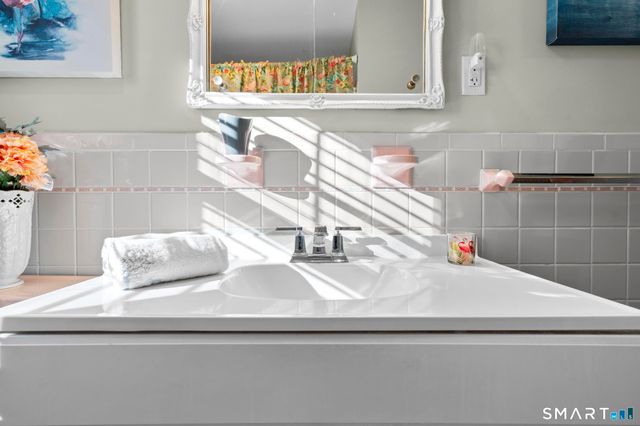 710 East Main Street, Stratford, CT 06614