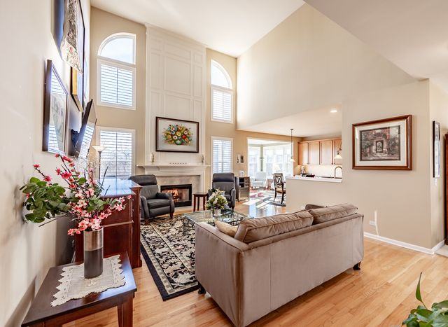 2737 Winton Court, Dundee, IL 60118