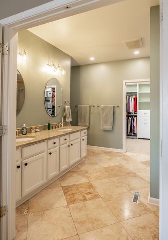 2737 Winton Court, Dundee, IL 60118