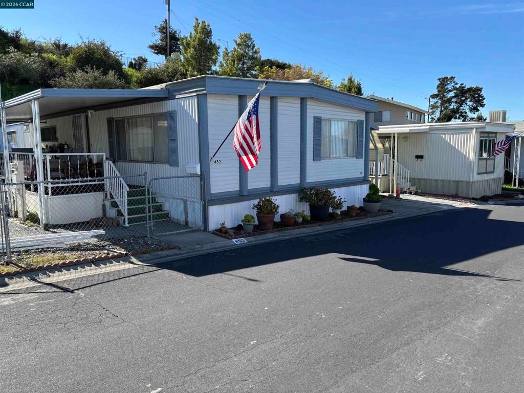 Image 1 of property listing at 16401 San Pablo Ave, San Pablo, CA 94806