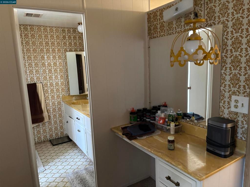 Image 13 of property listing at 16401 San Pablo Ave, San Pablo, CA 94806