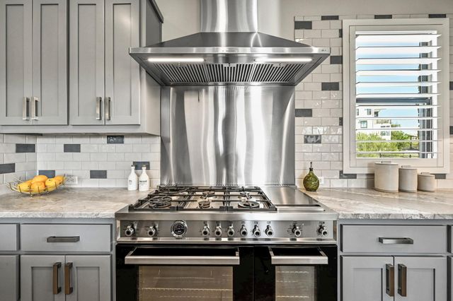 105 Willow Hill DR, Georgetown, TX 78633