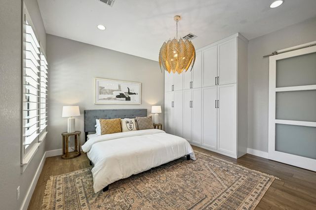 105 Willow Hill DR, Georgetown, TX 78633