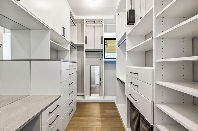 105 Willow Hill DR, Georgetown, TX 78633