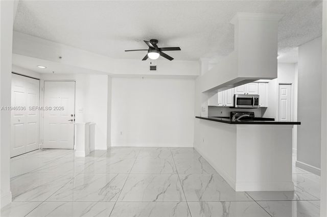 17100 N Bay Rd 1712, Sunny Isles Beach, FL 33160