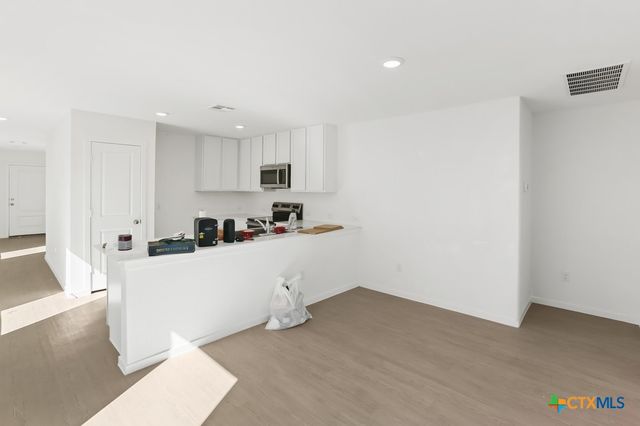 316 Alligator Creek, Seguin, TX 78155