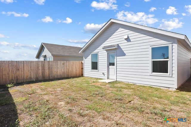 316 Alligator Creek, Seguin, TX 78155