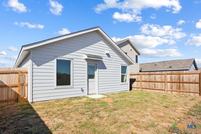 316 Alligator Creek, Seguin, TX 78155