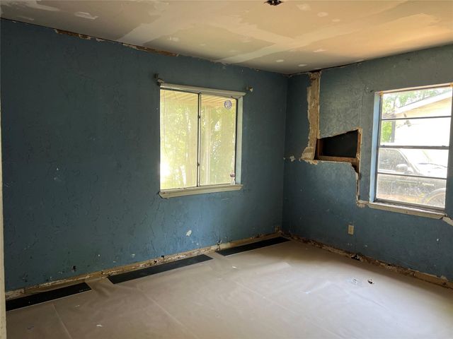 10338 Wiggins Street, Houston, TX 77029