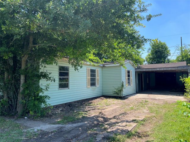 10338 Wiggins Street, Houston, TX 77029