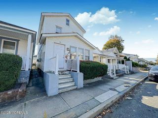 92 Poplar Avenue, Deal, NJ 07723