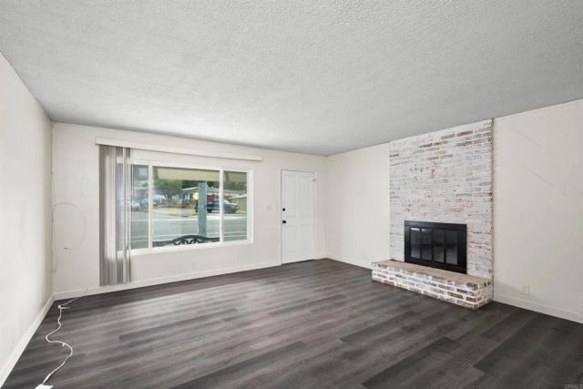 8809 Los Coches Rd, Lakeside, CA 92040