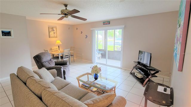 2727 75TH ST W 7A2, Bradenton, FL 34209