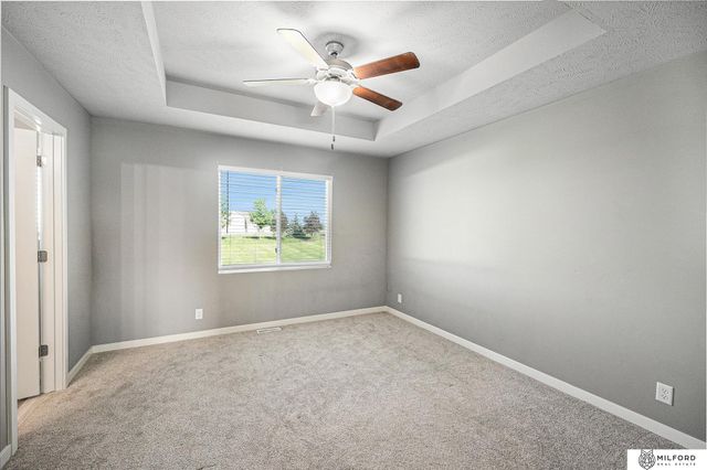 7914 N 113th Avenue, Omaha, NE 68142