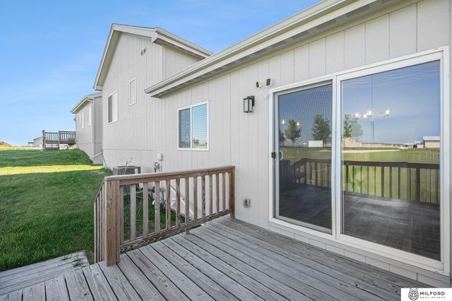 7914 N 113th Avenue, Omaha, NE 68142