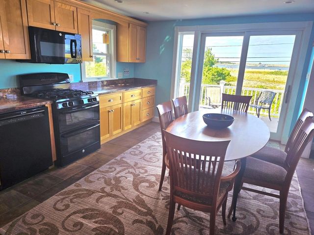 99 North Reservation Terr WINTER, Newburyport, MA 01950