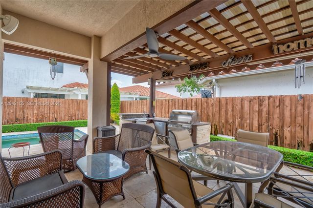 1016 NW 99th Passage 1016, Miami, FL 33172