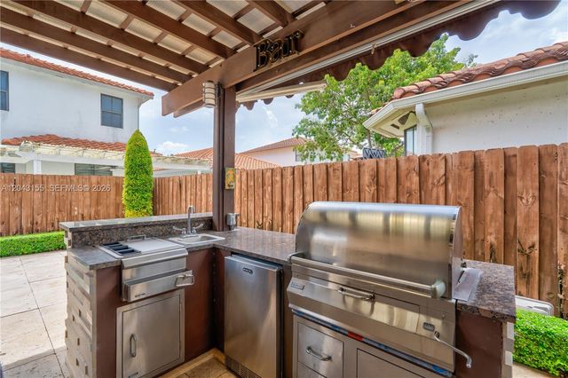 1016 NW 99th Passage 1016, Miami, FL 33172