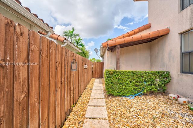 1016 NW 99th Passage 1016, Miami, FL 33172