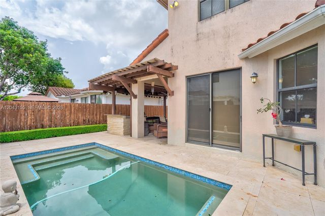 1016 NW 99th Passage 1016, Miami, FL 33172