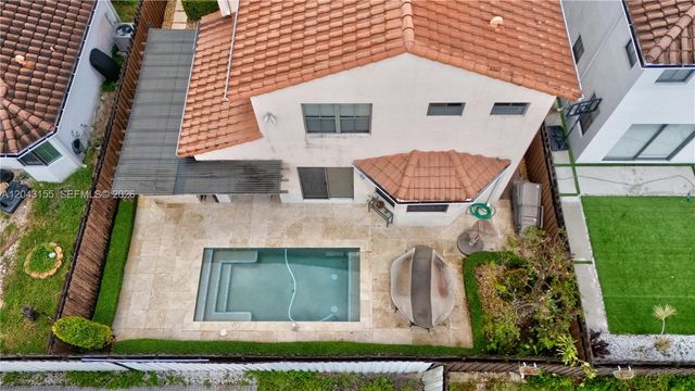 1016 NW 99th Passage 1016, Miami, FL 33172